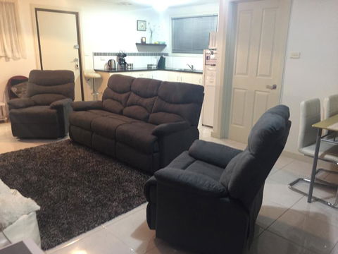 Altona Garden Retreat - Schoolies Week Accommodation 2