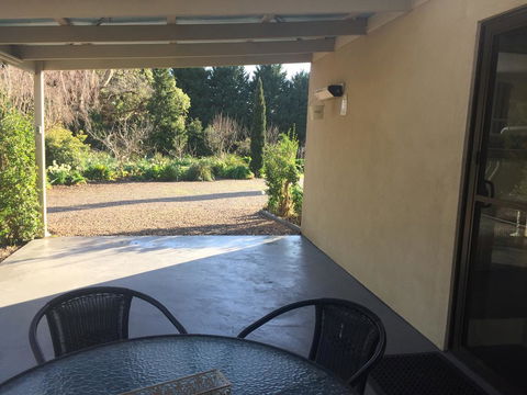 Altona Garden Retreat - Schoolies Week Accommodation 1