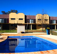 Amberoo Apartments - Schoolies Week Accommodation