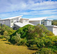 Anchors Beach House - Schoolies Week Accommodation