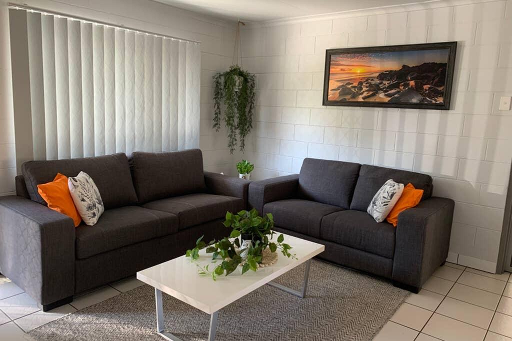 Andergrove QLD Schoolies Week Accommodation