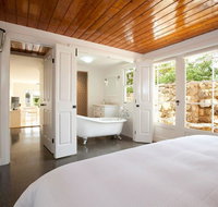 Apartment 35 - Schoolies Week Accommodation