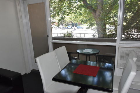 Apartments On Flemington - Schoolies Week Accommodation 3