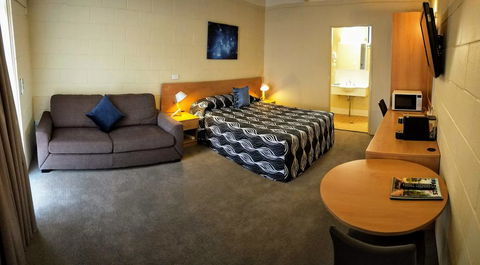Apollo Motel Parkes - Schoolies Week Accommodation 0