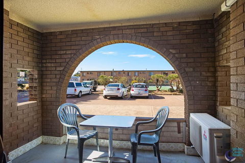 Apollo Unit 12 - Schoolies Week Accommodation 0