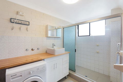 Apollo Unit 17 - Schoolies Week Accommodation 1