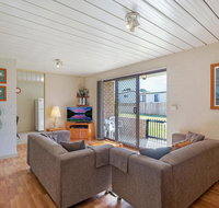 Apollo Unit 27 - Schoolies Week Accommodation