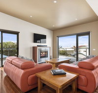 Apollo's - Schoolies Week Accommodation
