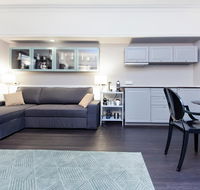 Apt - Art Deco Studio A - Schoolies Week Accommodation