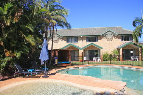 Aqua Villa Holiday Apartments - Schoolies Week Accommodation 2