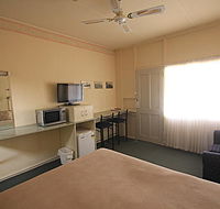 Aromet Motor Inn - Schoolies Week Accommodation