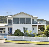 Art House - Schoolies Week Accommodation