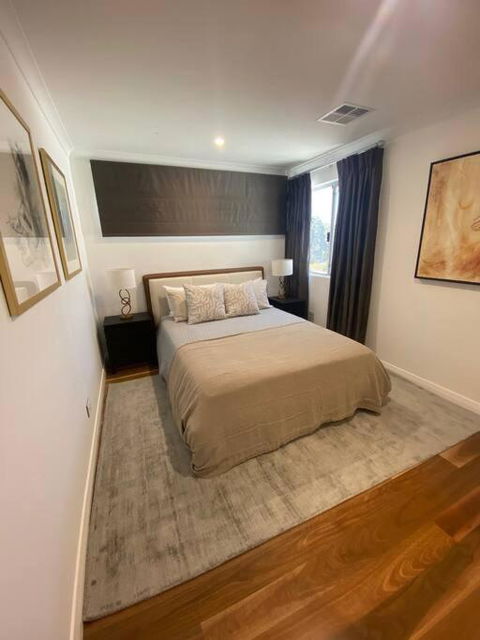 Luxury Executive Home With Pool - Schoolies Week Accommodation 3