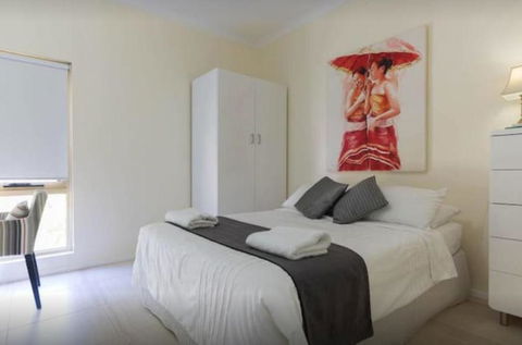 M102 West Perth Studio Apartment Near Kings Park - Schoolies Week Accommodation 0