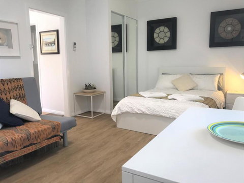 M207 West Perth Studio Apartment Near Kings Park - Schoolies Week Accommodation 1