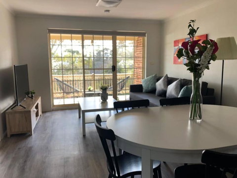 Modern 2BR Apartment With Parking - Schoolies Week Accommodation 0