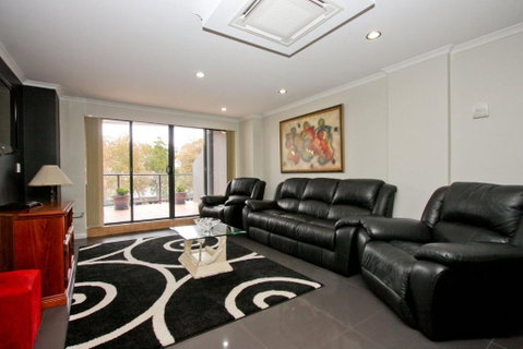 Nautilos On The Harbour - Schoolies Week Accommodation 3