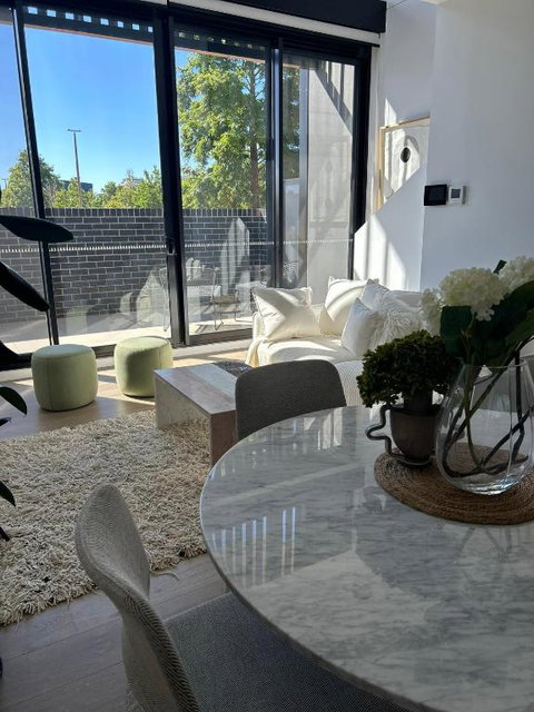 New & Modern Loft 1bd W/Pool&Gym - Schoolies Week Accommodation 1