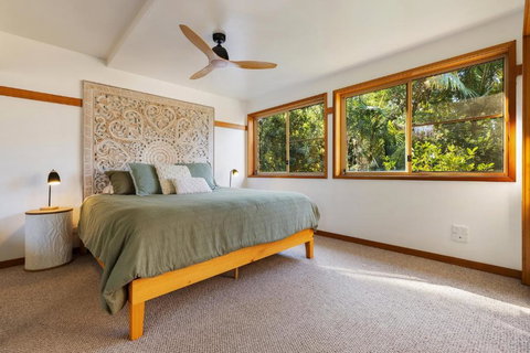 NEW Luxury Angourie Villa! Dream Location, WiFi ++ - Schoolies Week Accommodation 2