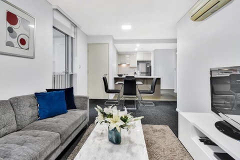 North Sydney Corporate Apartment MIL2251106 - Schoolies Week Accommodation 0