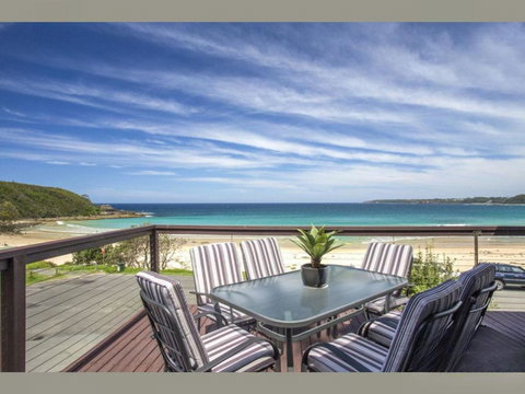 Ocean\'s Kiss - Schoolies Week Accommodation 0