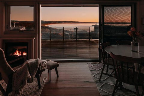 Olga And Alma - The Coastal Retreat - Schoolies Week Accommodation 2