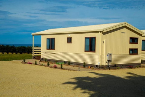 OMARU FARM STAY - Schoolies Week Accommodation 3