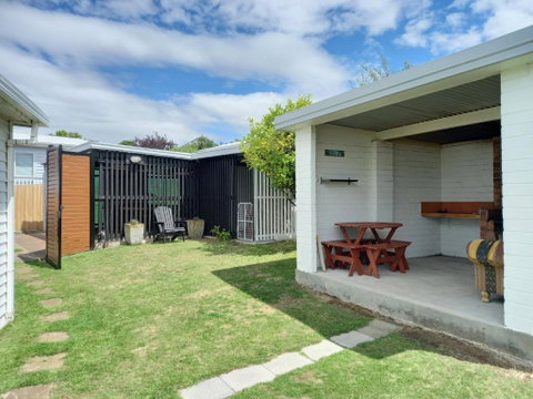 Orford Escape - Schoolies Week Accommodation 0