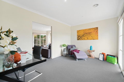 Park Avenue - IKON Glen Waverley - Schoolies Week Accommodation 1