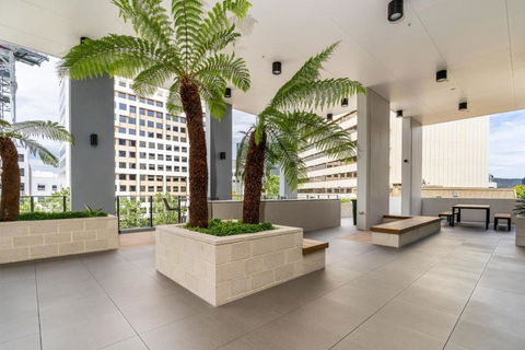 Park Avenue Apt In The Heart Of The City - Schoolies Week Accommodation 2