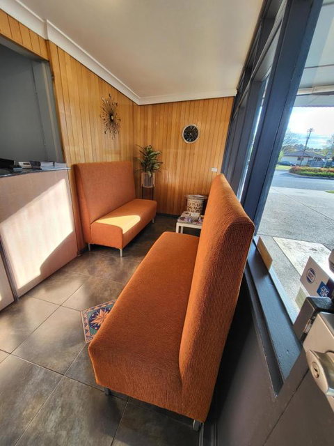 Parkway Motel - Schoolies Week Accommodation 1