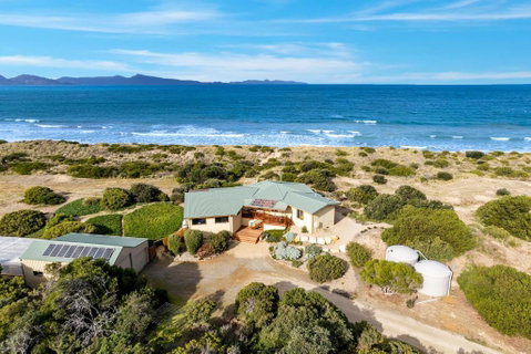 Peace & Plenty - Schoolies Week Accommodation 1