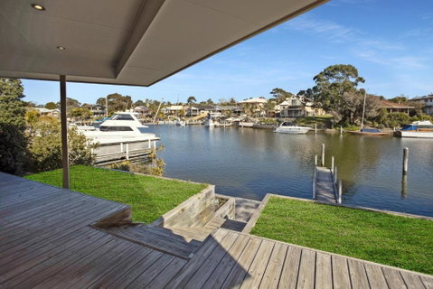 Pelican Brief - Schoolies Week Accommodation 3