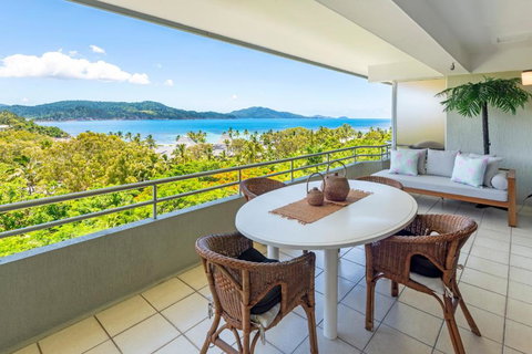 Poinciana Lodge - 2 Bedroom - On Hamilton Island By HIHA - Schoolies Week Accommodation 0
