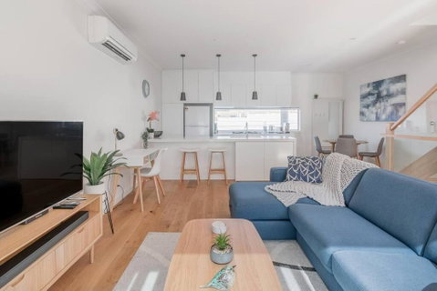 Perfect Port Melbourne Townhouse - Schoolies Week Accommodation 3