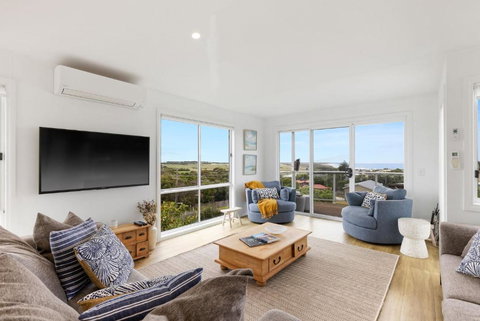 Peppermint Lookout - Schoolies Week Accommodation 1
