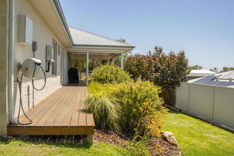 Peppermint Rise - Schoolies Week Accommodation 2