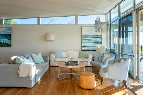 Percy Street I Private Properties - Schoolies Week Accommodation 2