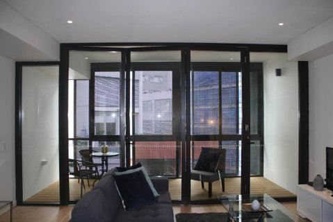 Perfect Large One Bedroom Plus Study - ALB09518 - Schoolies Week Accommodation 1