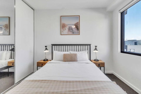 Portside Paradise - Steps Away From The Port - Schoolies Week Accommodation 2