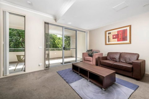 Quiet Apartment In Braddon ACT - Schoolies Week Accommodation 2