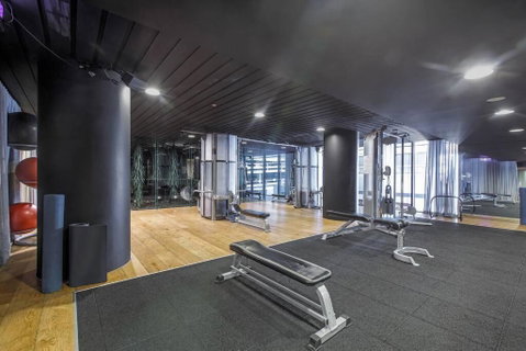 Premium Albert Park Grand Prix Apartment By Ready Set Host - Schoolies Week Accommodation 2
