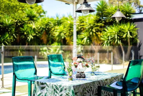 Prime Glen Huntly Beauty - 4BR Family Home W Pool - Schoolies Week Accommodation 2