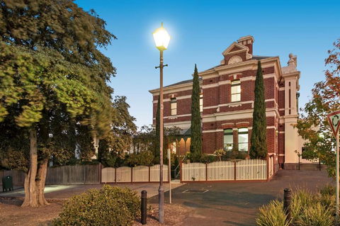 QPO QUEENSCLIFF - Schoolies Week Accommodation 2