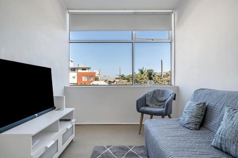 Quaint 1BD On The Doorstep Of Manly Beach - Schoolies Week Accommodation 0