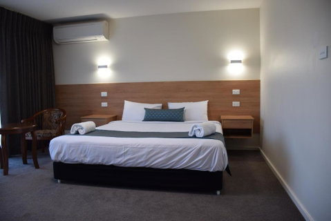 Rainbow Motel Queanbeyan - Schoolies Week Accommodation 1