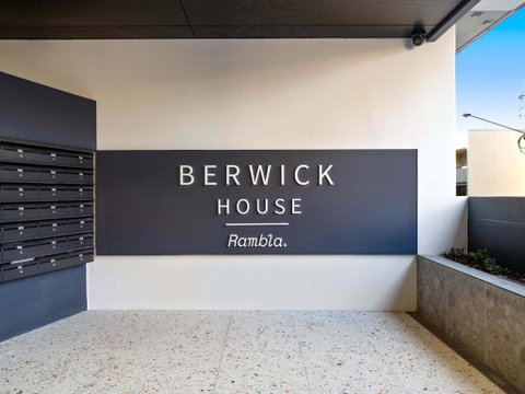 Rambla @ Berwick House - Schoolies Week Accommodation 2