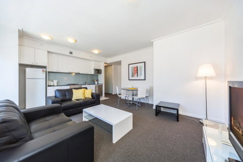 Astra Apartments Sydney - Schoolies Week Accommodation 3