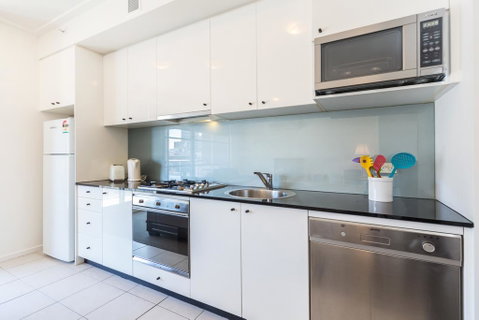 Astra Apartments Sydney - Schoolies Week Accommodation 2
