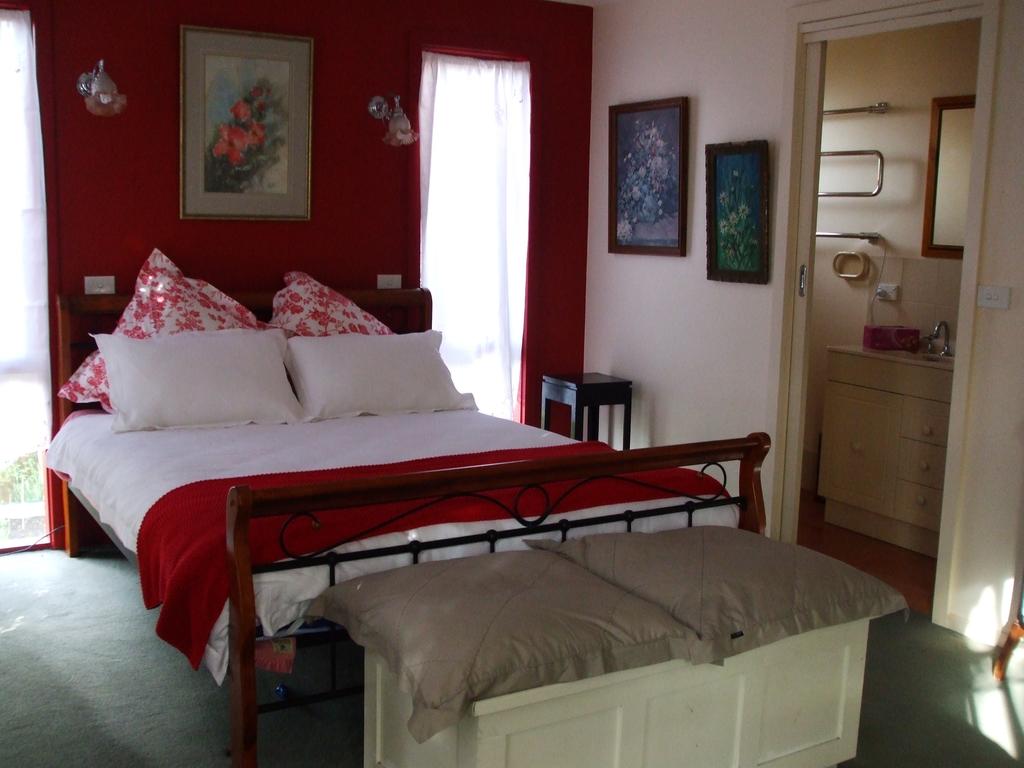 Dixie VIC Schoolies Week Accommodation